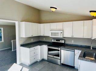 929 6th St UNIT C, Berthoud, CO 80513
