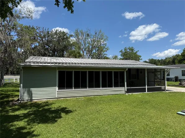 26 Canal Way, Lake Panasoffkee, FL 33538