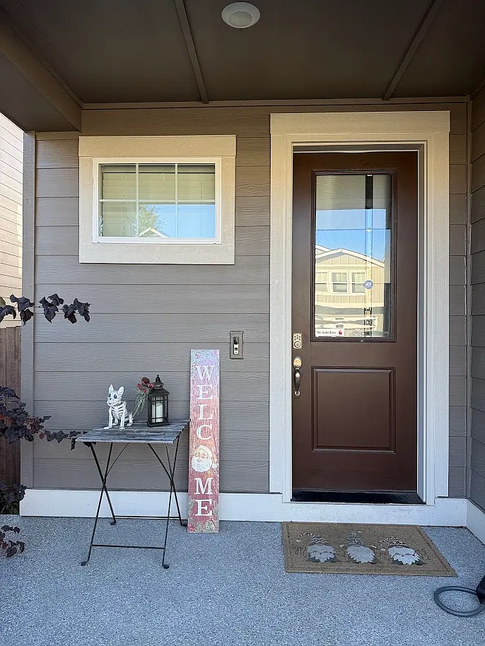 5 bed, 2535 sqft, $3,850 — Photo 2