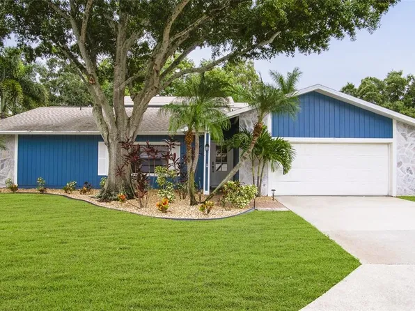 9737 135th St, Seminole, FL 33776