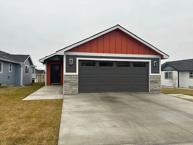 Building Photo - 123 9th Ave #40