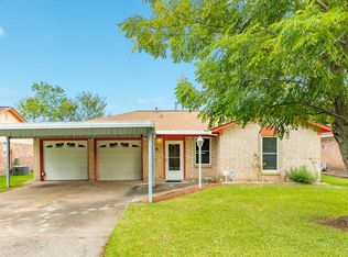 429 E Kiber St, Angleton, TX 77515