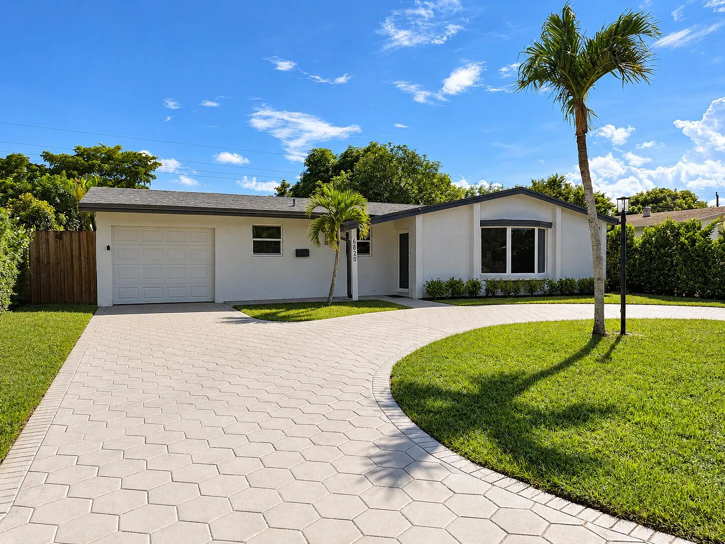 3 bed, 2.0 bath, 1360 sqft, $3,600 — Photo 1