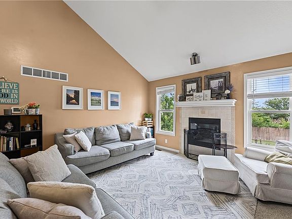 5th image of 1108 Timberline Dr