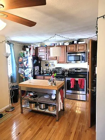 1 bed, 1.0 bath, $3,000 — Photo 2