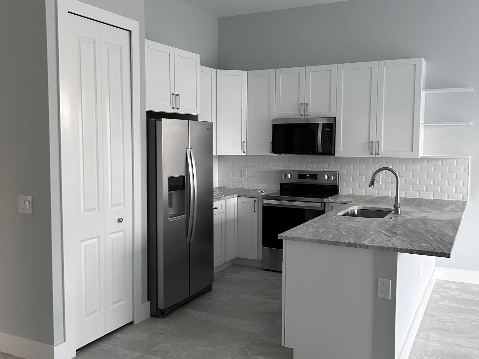 5274 Coronado Parkway 102 — Photo 1