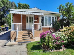 3 Saugeen Cres, Toronto, ON M1K 3M8