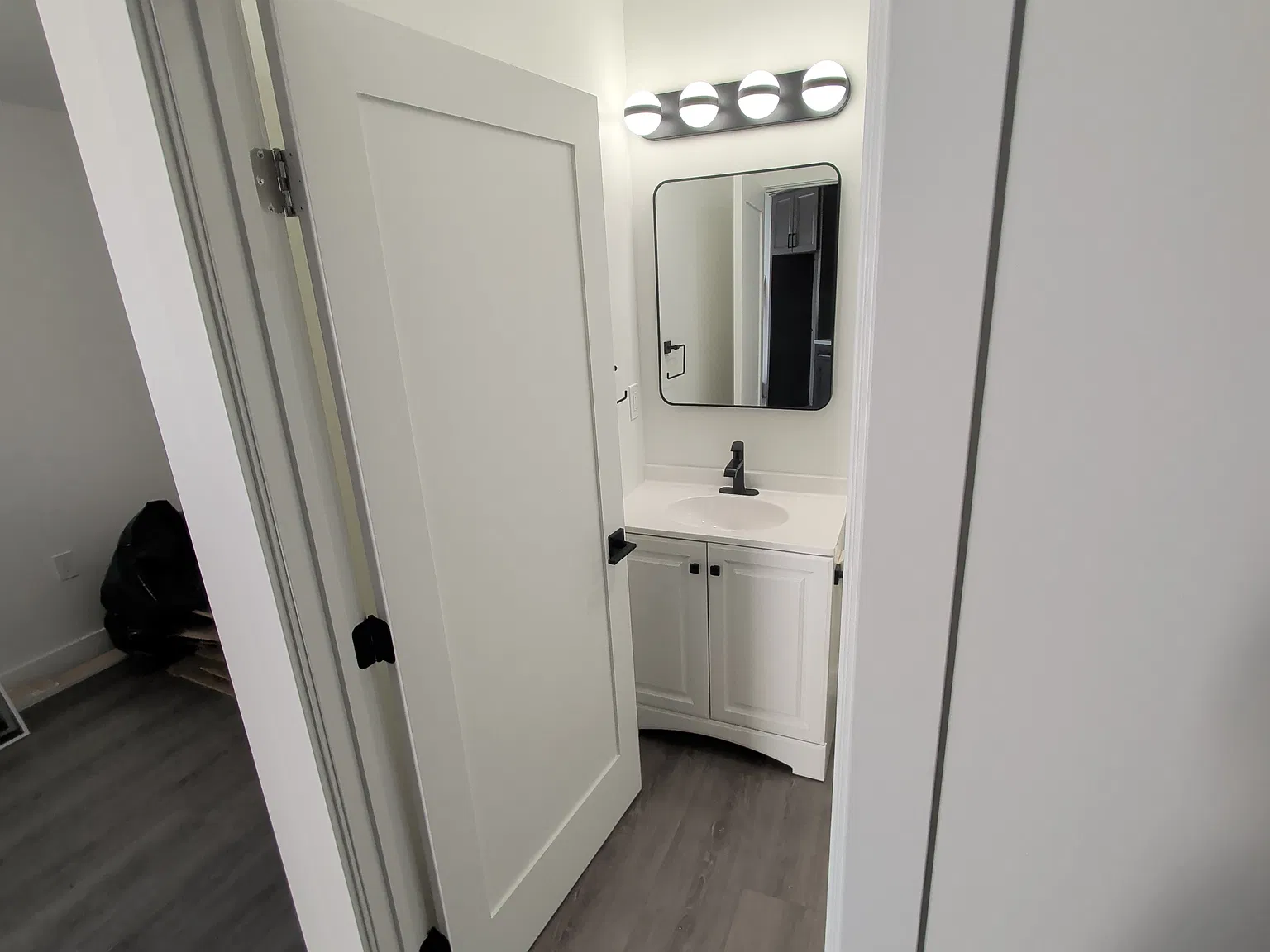 803 Colorado Ave — Photo 2