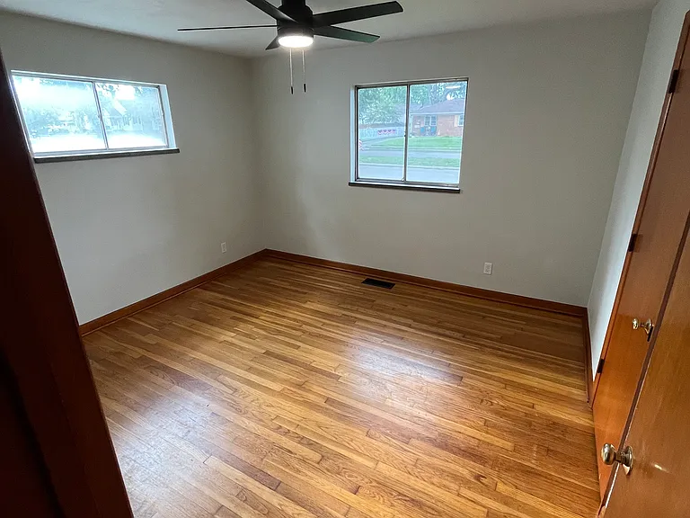 816 Broad Blvd — Photo 11