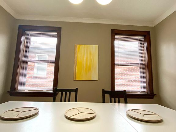 Dining room.