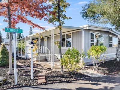 703 Sequoia St, Windsor, CA, 95492