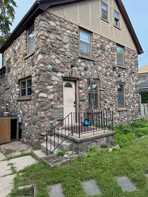 255 Main Street Cambridge — Photo 2