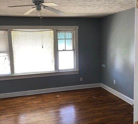 5th image of 847 Columbia Ave