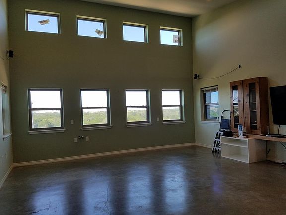 5th image of 1441 E Fm 243