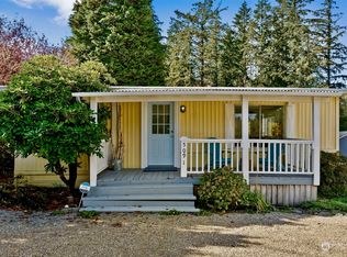 5091 E Grapeview Loop Rd, Allyn, WA 98524