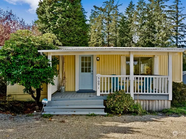 5091 E Grapeview Loop, Allyn, WA 98524