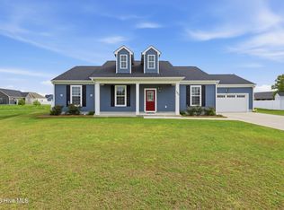 304 Mizzen Way, Elizabeth City, NC 27909