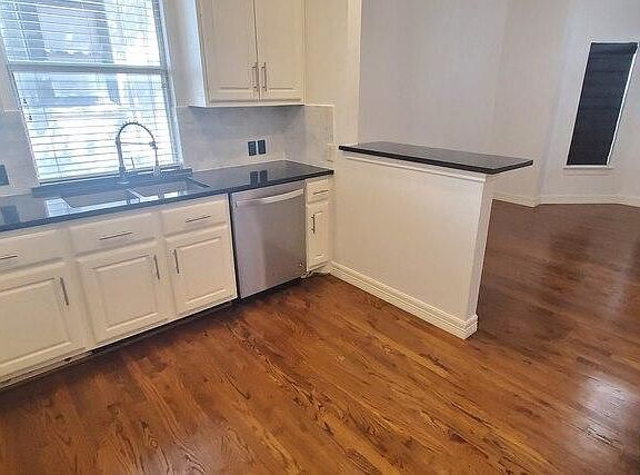 5th image of 4213 Wycliff Ave