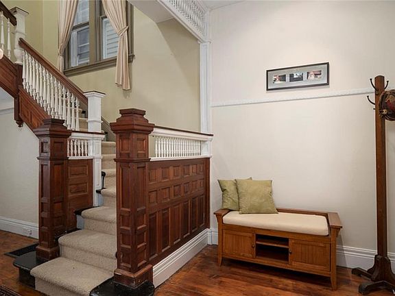 4th image of 108 Ashland Ave
