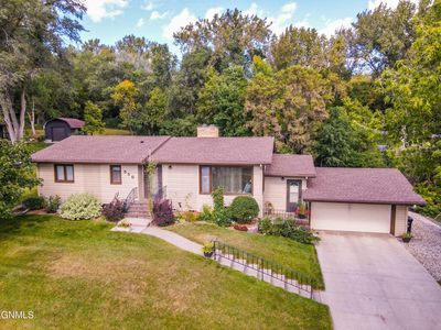 550 7th St NW, Valley City, ND, 58072