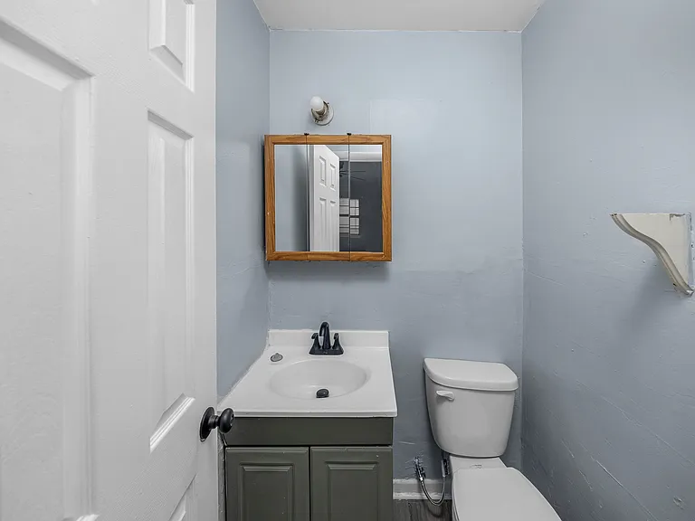 408 NW Woodridge Dr — Photo 18