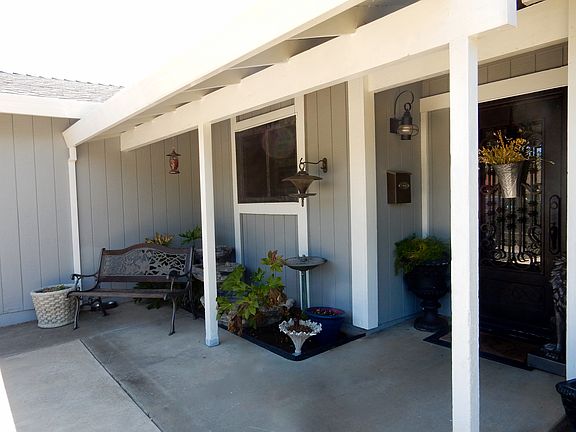 3rd image of 8730 Jonnie Way
