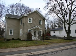 11 Orchard St, Fairport, NY