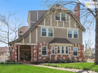 425 W 67th Ter, Kansas City, MO 64113