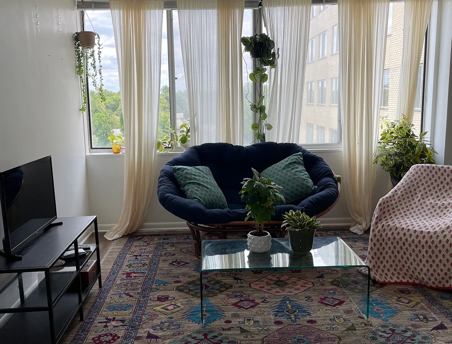 Studio, 428 sqft, $1,600 — Photo 2