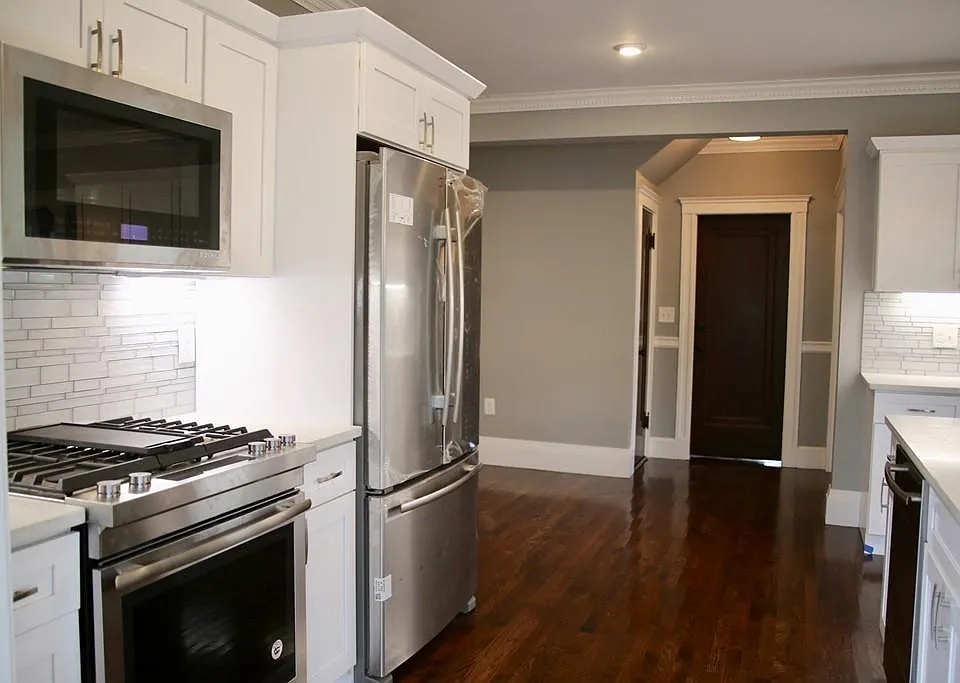 81 Butler St #2