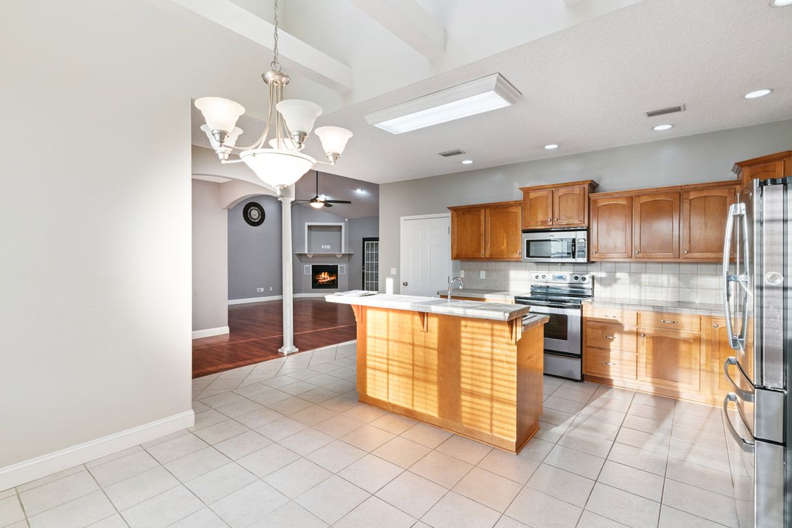 next background image