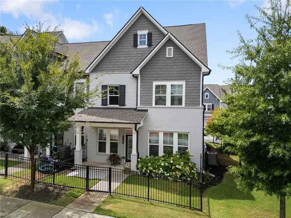 2780 Bell Dr SE, Smyrna, GA 30080