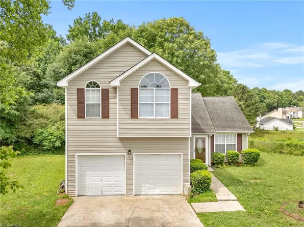 3921 Quillmark Ct, Winston Salem, NC 27127