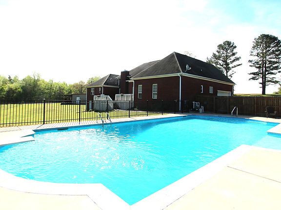 5th image of 98 Browning Rd