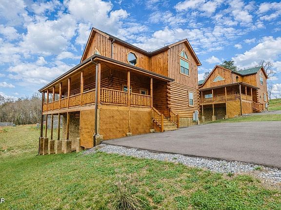 2nd image of 3856 Twilight Way