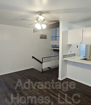 4th image of 819 N 70th St