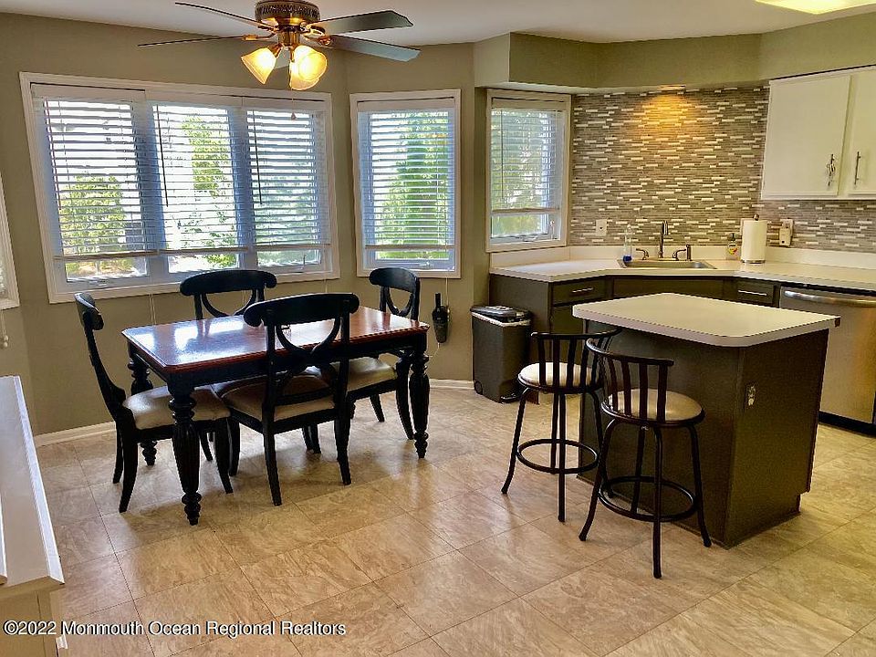 1st image of 212 Azalea Ct #21K2