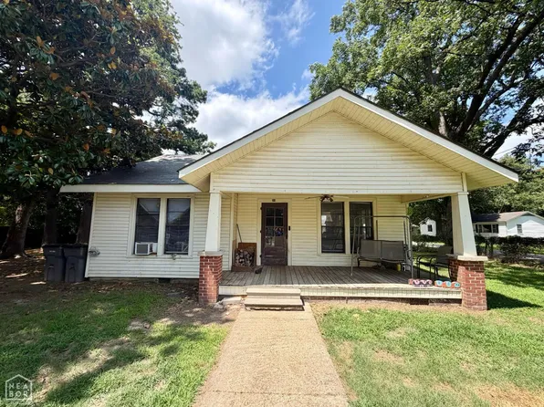 301 W Ruby St, Paragould, AR 72450
