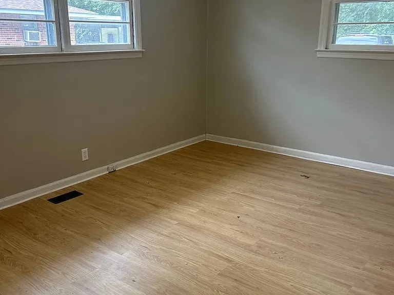 610 Hunter St — Photo 20