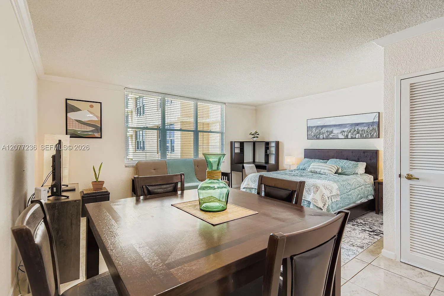 Wave Condo — Photo 4