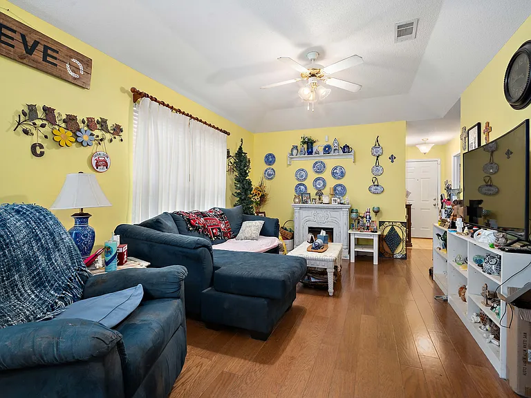 8554 Desert Oak Ct — Photo 5
