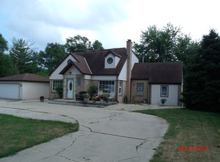 23 W Algonquin Rd, Des Plaines, IL 60016