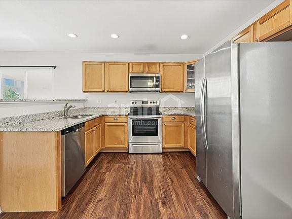 3rd image of 485 Winebrook Way