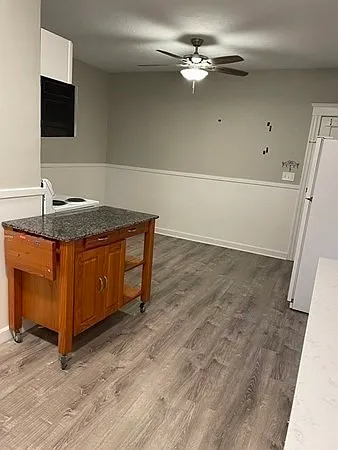 17 Green St #2 — Photo 10