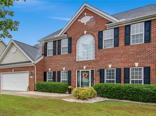 3717 Oak Chase Dr, High Point, NC 27265
