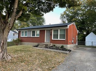 5113 Constance Dr, Louisville, KY 40272