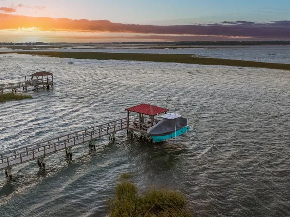 1504 Forrest Ave, Folly Beach, SC 29439
