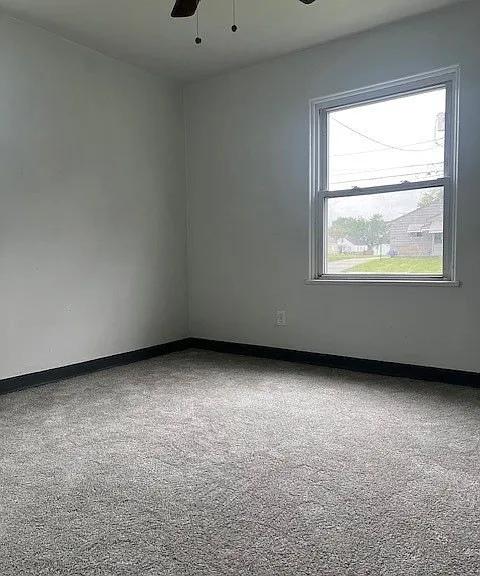 411 Wesley Ave — Photo 11