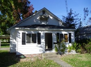 1517 W Cherry St, Herrin, IL 62948