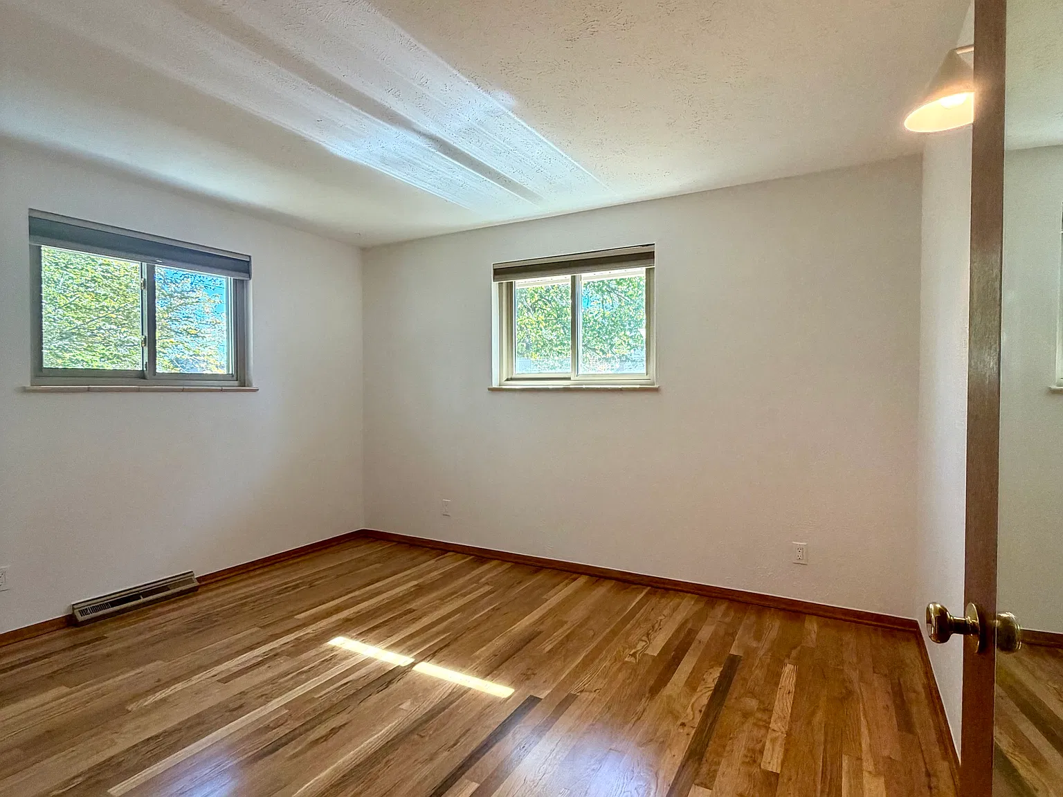 3 bed, 1.5 bath, 1100 sqft, $3,100 — Photo 4